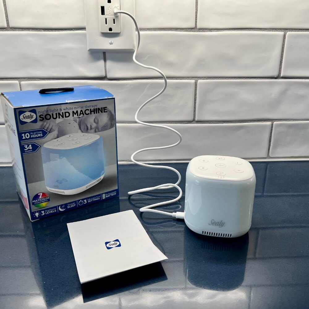 NEW Sealy Night Light & White Noice Therapy Sound Machine - Picture 3 of 11